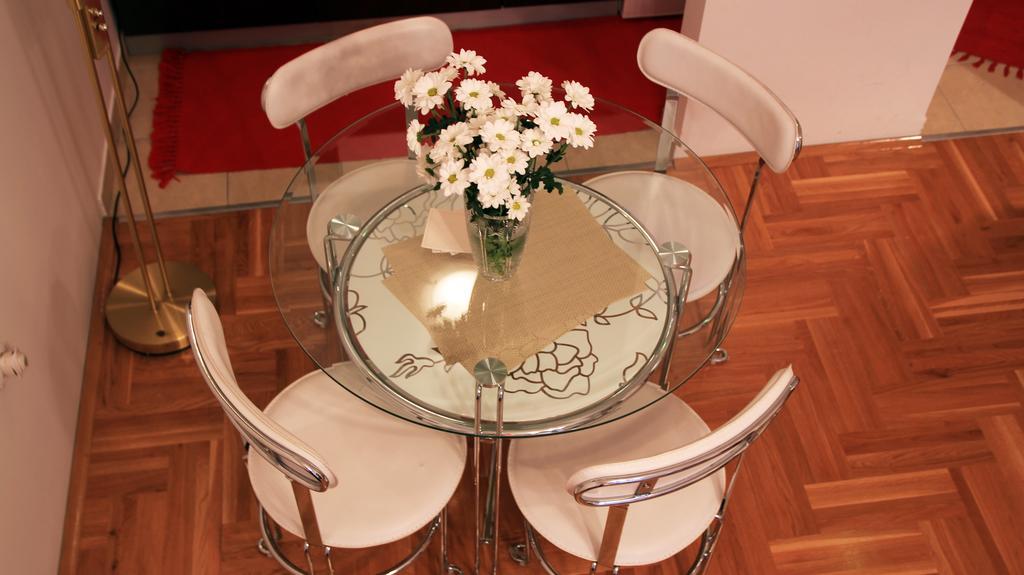 Linden Flower Apartment Суботица Экстерьер фото